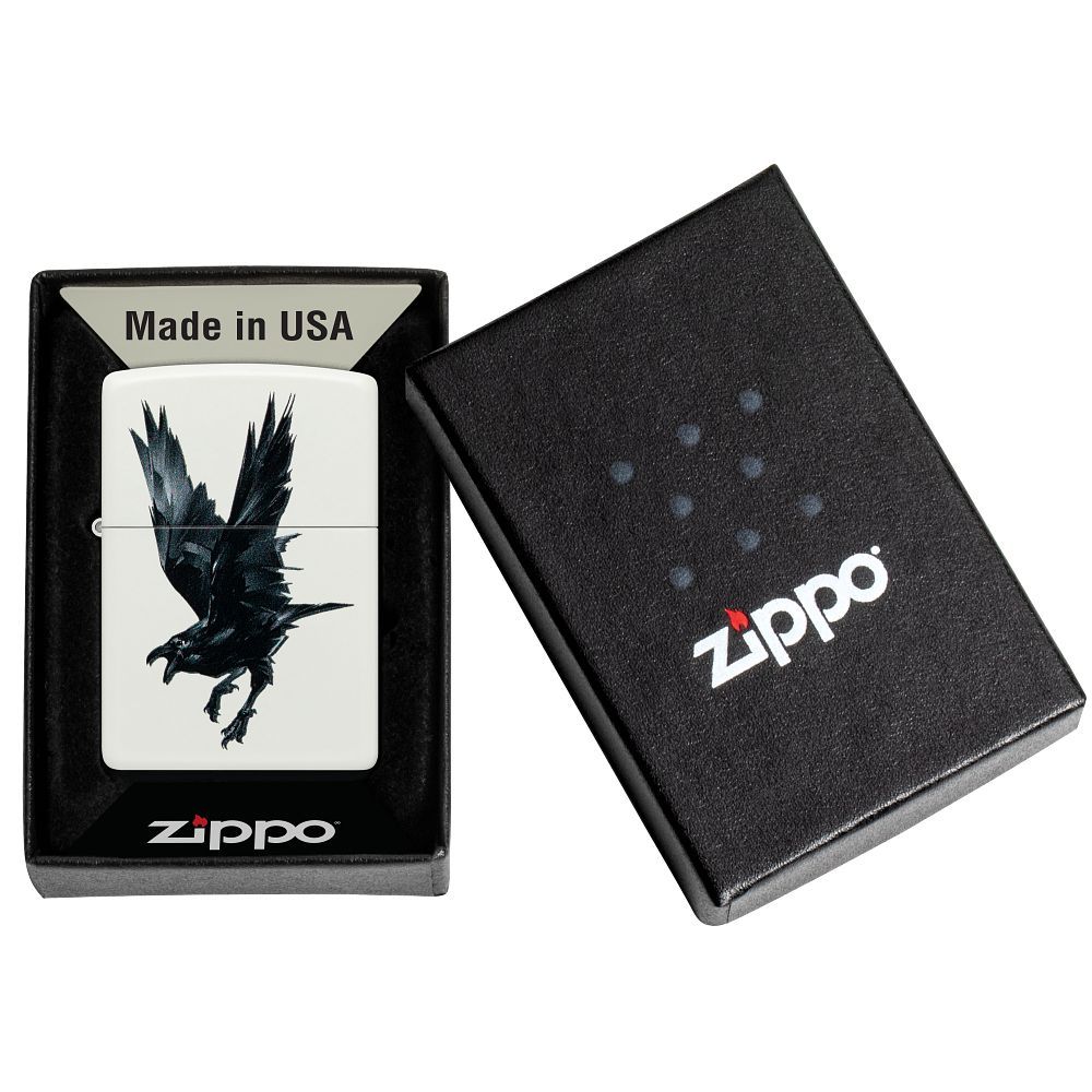 Zippo Aansteker Raven Design - detail