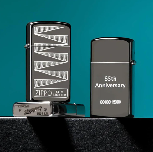 Zippo Aansteker 65th Anniversary Zippo Slim Collectible - detail