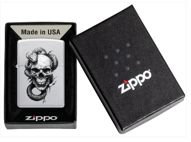 Zippo Aansteker - 205 Skull and Snake Design - detail 1