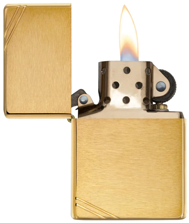ZIPPO Aansteker PL 240 VINTAGE BRASS BRUSHED - achteraanzicht