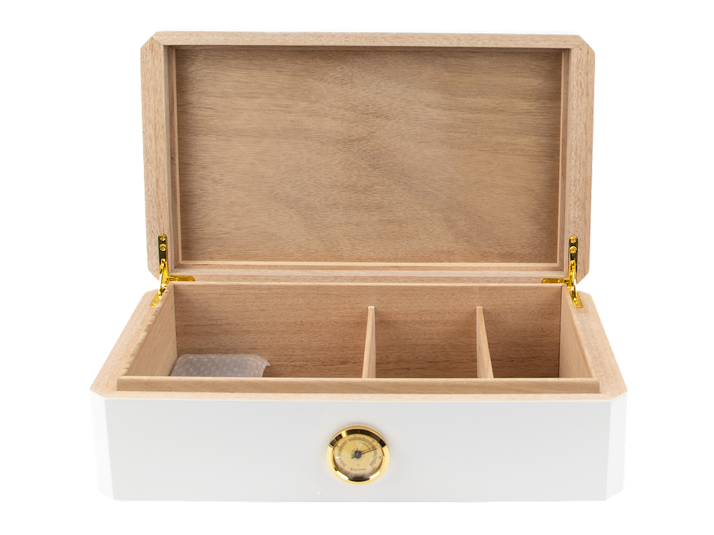 Humidor White Shiny Finish Brown Leather - binnenaanzicht met cederhout