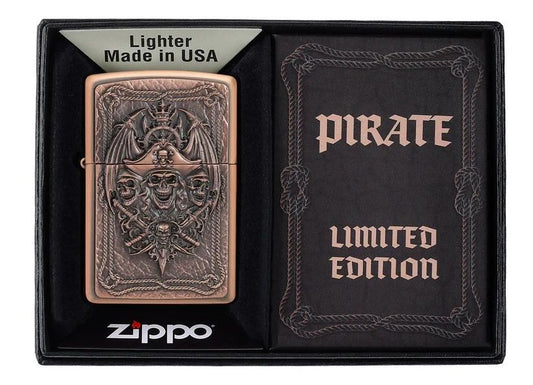 Zippo Limited Edition Pirate Skull Emblem aansteker vooraanzicht