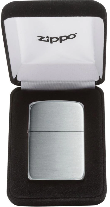 ZIPPO Aansteker PL 24 REPLICA HAND SATIN SILVER - detail