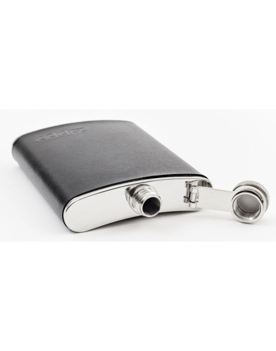 ZIPPO FLASK 6 oz / 177 ml - detail