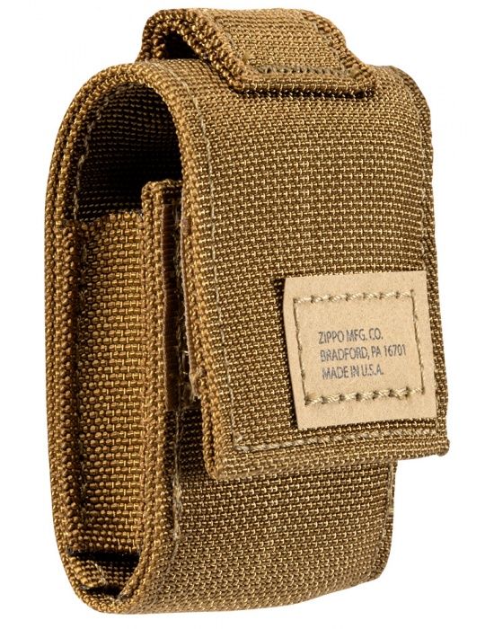 Zippo Aansteker Molle Coyote Pouch and Black Crackle®. Gift Set - detail
