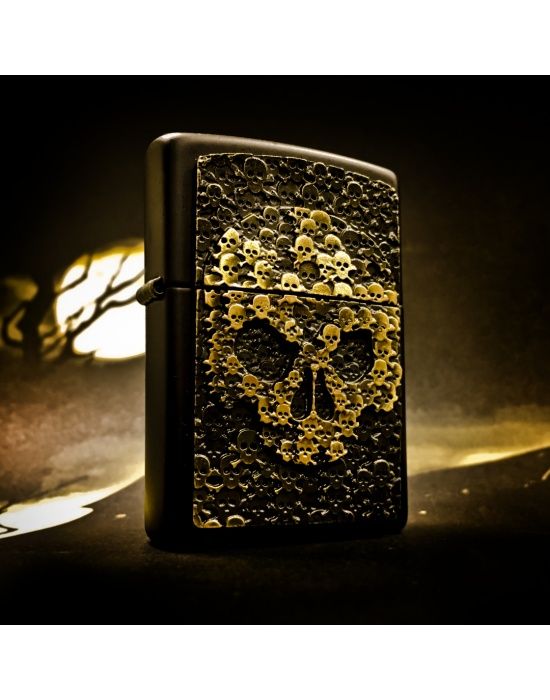 ZIPPO Aansteker SKULLS IN SKULL - detail